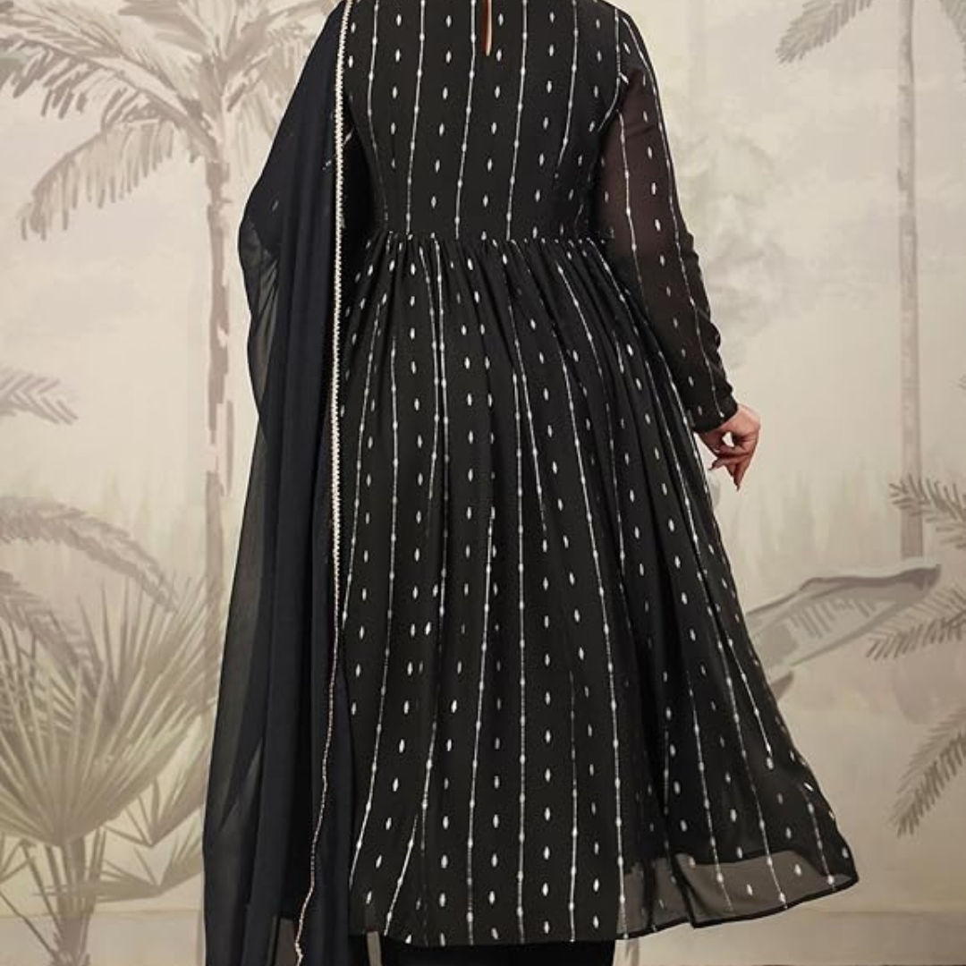 Classic Cotton Crew Suit 5